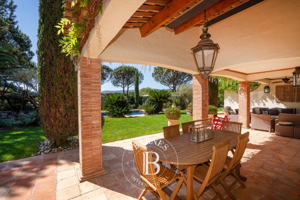 Grimaud, Maison 5 Chambres -  234 m² à vendre