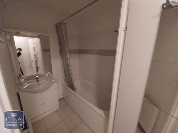 Appartement à louer 2 pièces 53.6m²