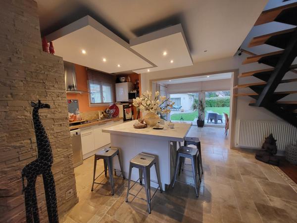 Belle maison rénovée avec studio indépendant.