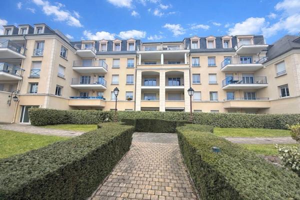 Appartement à vendre 5 pièces (78) 97 m² - 3 chambres - terrasse - 2 garages - cave