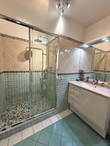 Appartement à vendre 5 pièces (78) 97 m² - 3 chambres - terrasse - 2 garages - cave