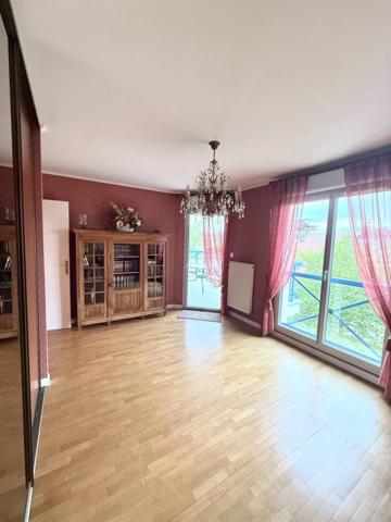 Appartement à vendre 5 pièces (78) 97 m² - 3 chambres - terrasse - 2 garages - cave