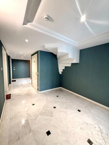 Appartement à vendre 5 pièces (78) 97 m² - 3 chambres - terrasse - 2 garages - cave