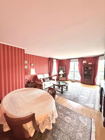 Appartement à vendre 5 pièces (78) 97 m² - 3 chambres - terrasse - 2 garages - cave