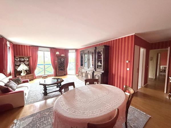 Appartement à vendre 5 pièces (78) 97 m² - 3 chambres - terrasse - 2 garages - cave