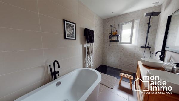 Contemporaine de 2020 aux belles prestations