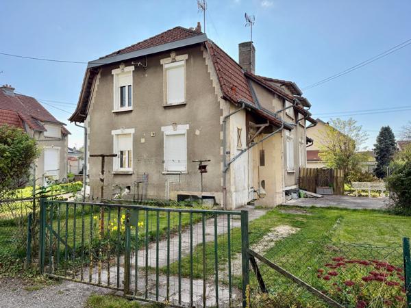Maison Individuelle divisée en 4 logements