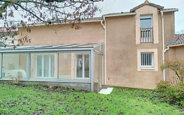 Maison à vendre    6 pièces •  Cholet