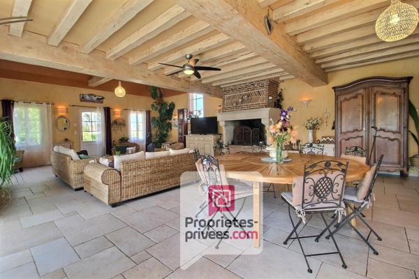 INCROYABLE PROPRIETE, avec ETANG bordée par rivière sur plus de 4,5 Hectares