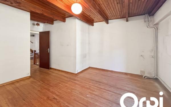 Maison à vendre    6 pièces •  Bollène