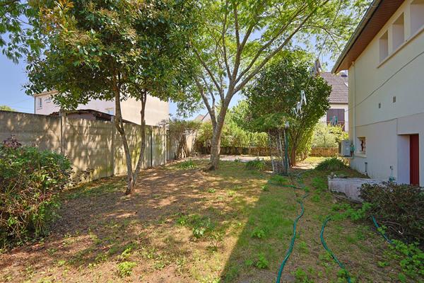 Maison Nevers, proche lycées, climatisation réversible, sous-sol, 3 chambres, 2H30 de Paris