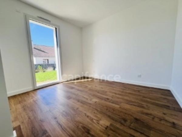 PLAIN PIED NEUF AVEC 3 CHAMBRES GARAGE ET JARDIN CLÉ EN MAIN