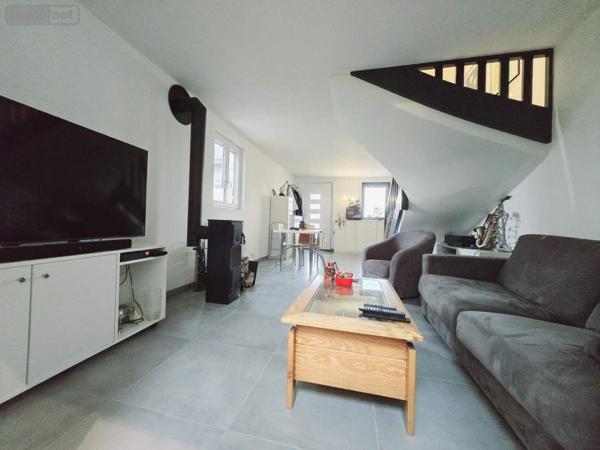 Maison à vendre à Gex dans l'Ain (01170), ref : 01047-125