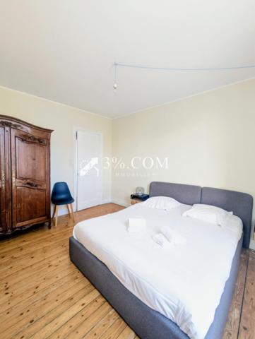 Maison 11 pièce(s) 7 chambre(s) 210 m²