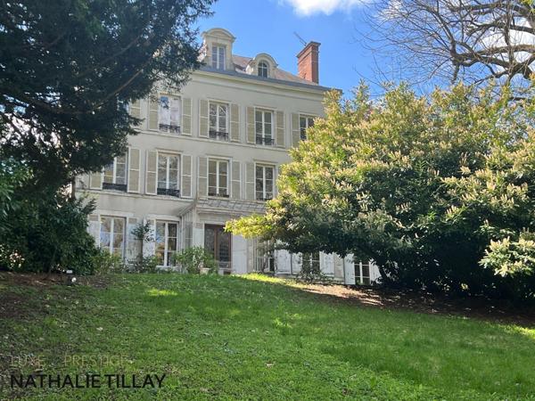 OLIVET bord du Loiret, maison de Maître à vendre 418 m² habitables , parc arboré et paysagé de 4337 M²