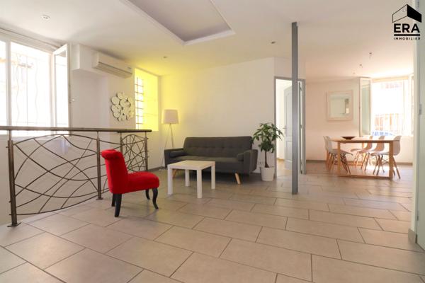 A louer meublé Appartement Marseille 10ème 3 pièces Entièrement Rénové  CLIM  Moderne