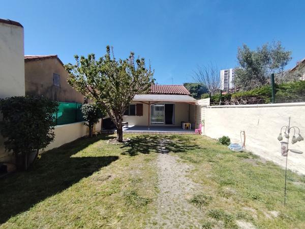A VENDRE MAISON PLAIN PIED MARSEILLE 13014 HAUTEURS DE ST JOSEPH TERRAIN JARDIN GARAGE
