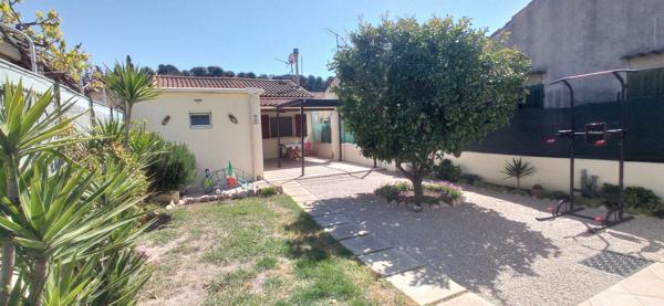 A VENDRE MAISON PLAIN PIED MARSEILLE 13014 HAUTEURS DE ST JOSEPH TERRAIN JARDIN GARAGE