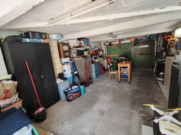 A VENDRE MAISON PLAIN PIED MARSEILLE 13014 HAUTEURS DE ST JOSEPH TERRAIN JARDIN GARAGE