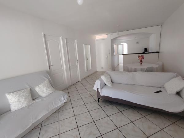 A VENDRE MAISON PLAIN PIED MARSEILLE 13014 HAUTEURS DE ST JOSEPH TERRAIN JARDIN GARAGE