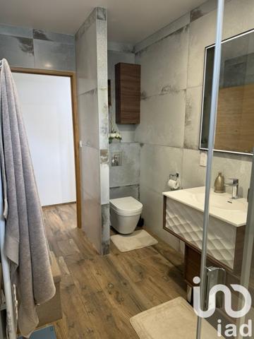 Maison 4 pièces de 137 m² à Périgny (17180)