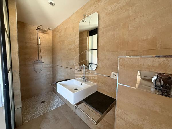 Maison Erdeven 8 pièce(s) 220 m2