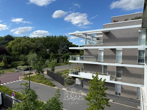 Domaine de Montalembert appartement de type IV avec terrasse