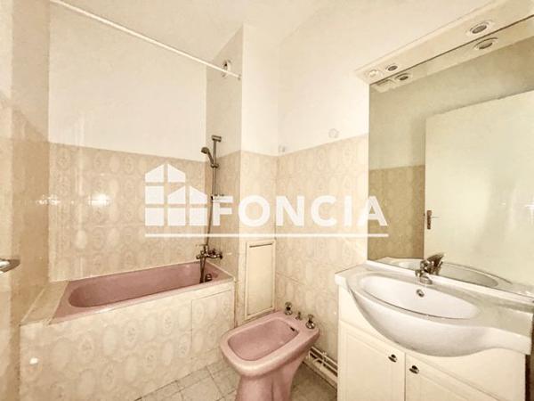 À vendre Studio 32.07 m² - Cholet 49300