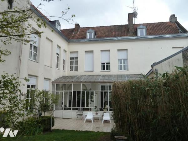 MAISON BOURGEOISE A VENDRE EN CENTRE-VILLE DE CAMBRAI