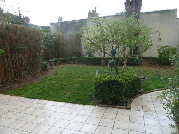 MAISON BOURGEOISE A VENDRE EN CENTRE-VILLE DE CAMBRAI