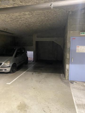 Garage - Parking à vendre à Angers dans le Maine-et-Loire (49100), ref : 49012-1961   
La Fayette