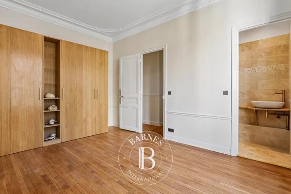 Paris 7ème, Appartement 5 Chambres -  193 m² à vendre