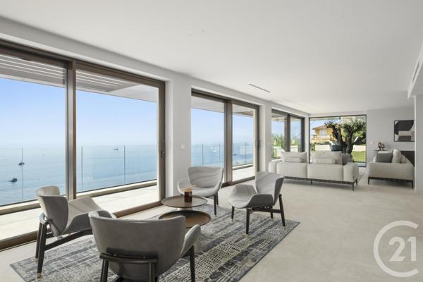 Maison à vendre  7 pièces - 222,61 m2 ROQUEBRUNE CAP MARTIN - 06