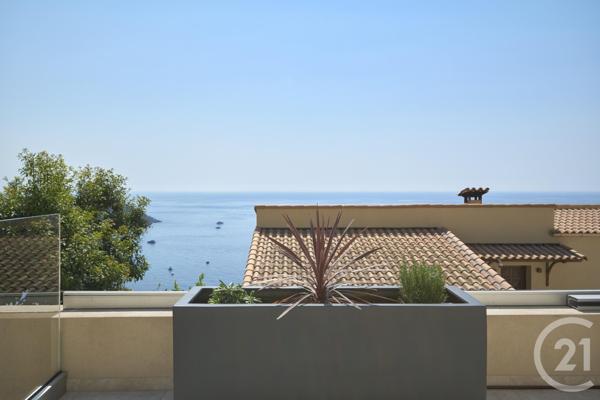 Maison à vendre  7 pièces - 222,61 m2 ROQUEBRUNE CAP MARTIN - 06