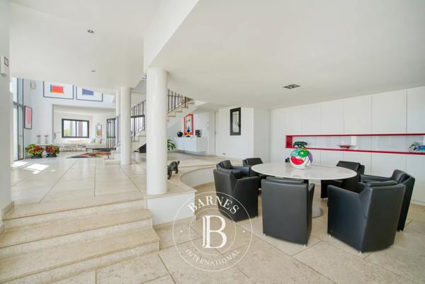Grimaud, Propriété 4 Chambres -  440 m² à vendre