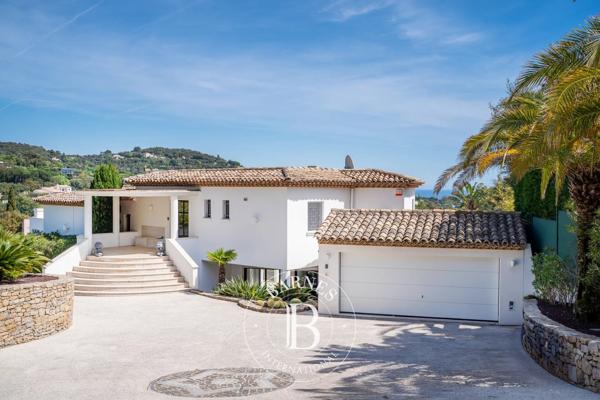 Grimaud, Propriété 4 Chambres -  440 m² à vendre