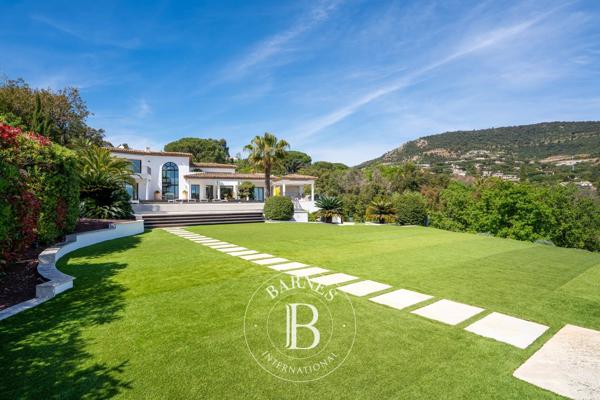 Grimaud, Propriété 4 Chambres -  440 m² à vendre