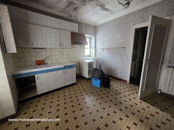 MAISON A RENOVER OU A RASER