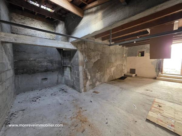 MAISON A RENOVER OU A RASER