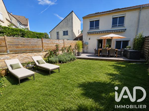 Maison à vendre 6 pièces 108 m² Savigny-le-Temple