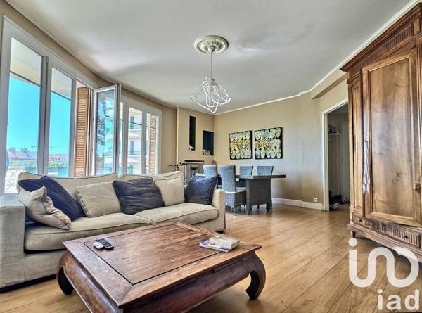 Appartement 5 pièces de 120 m² à Toulon (83000)