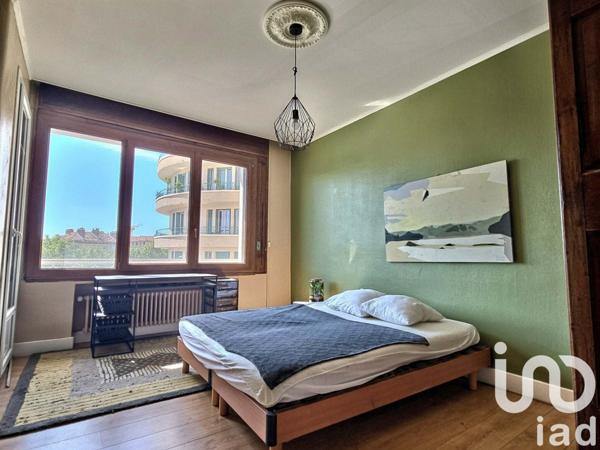 Appartement 5 pièces de 120 m² à Toulon (83000)