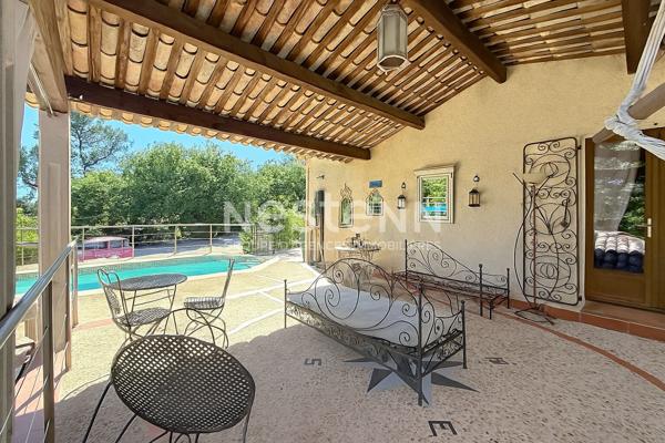 Maison Saint Maximin La Sainte Baume 5 pièces 160 m2 avec piscine, dépendance et nombreuses annexes