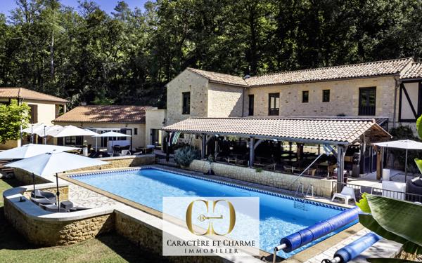 Sarlat-la-Canéda (24200) Propriété. Ancien hôtel restaurant + maison d'habitation.