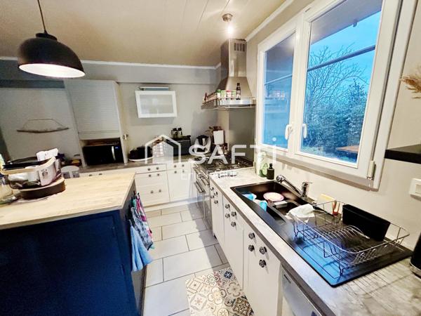 Maison Salon Cuisine 4 chambres jardin piscine