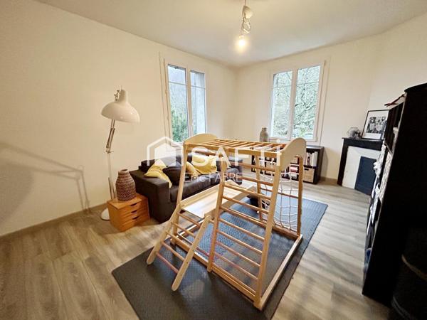 Maison Salon Cuisine 4 chambres jardin piscine