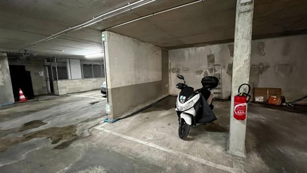 Parking / box Romainville