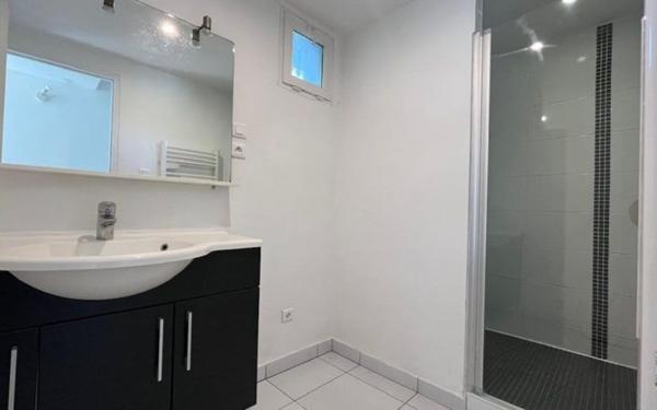 Maison à vendre    7 pièces •  Saint-Médard-en-Jalles