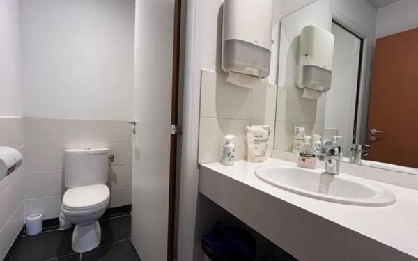 Maison à vendre    7 pièces •  Saint-Médard-en-Jalles