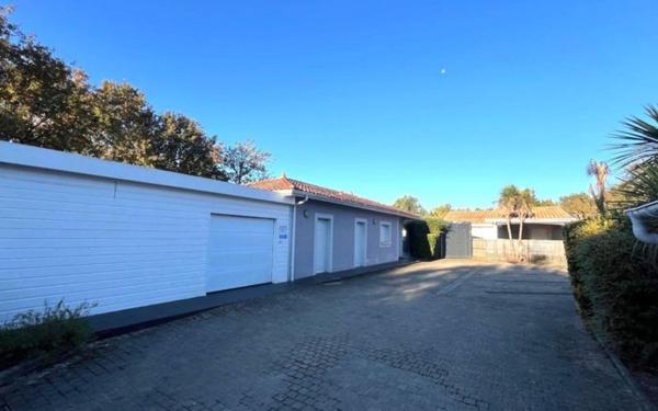 Maison à vendre    7 pièces •  Saint-Médard-en-Jalles